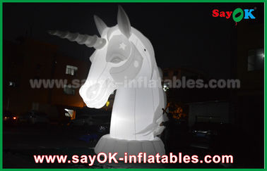 شخصيات الكرتون المضخمة الأبيض الكامل أوكسفورد القماش الحصان المضخم وحيد القرن مع الضوء LED